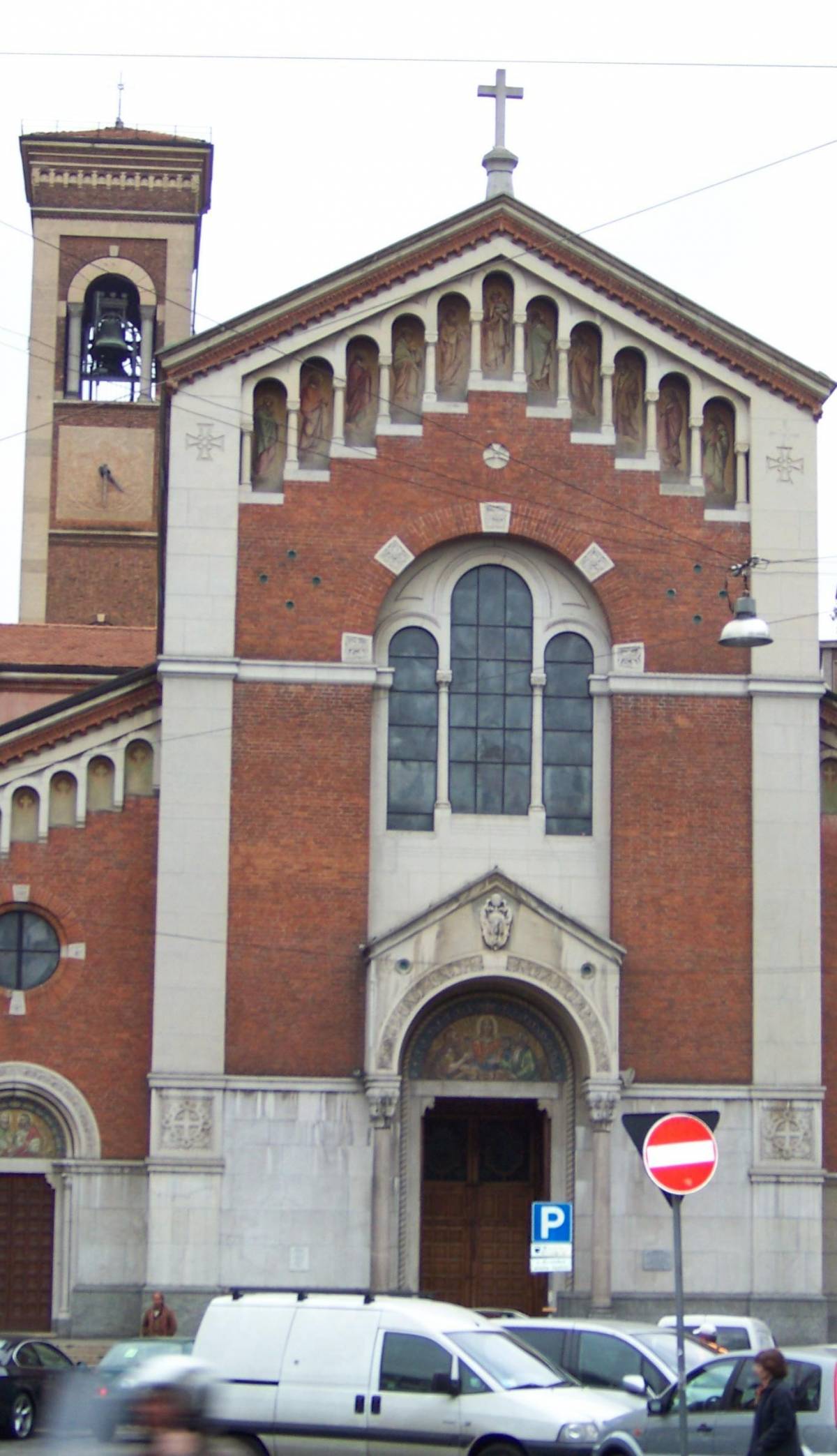 Rubava le elemosine in chiesa: in manettePiazza Wagner