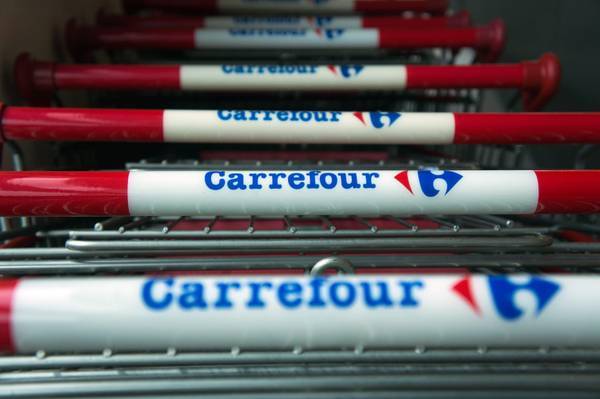 Carrefour non lascia e quasi raddoppia