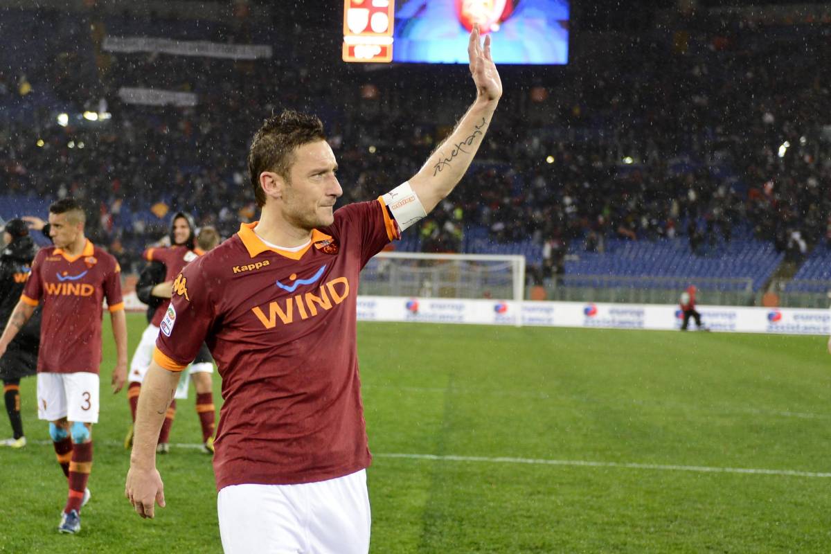 Totti spaventa i romanisti: "Ho offerte da club stranieri"