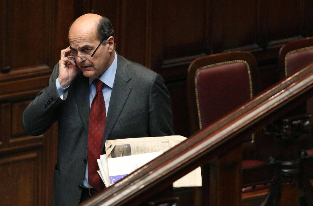 Il leader piddì Pier Luigi Bersani in aula a Montecitorio