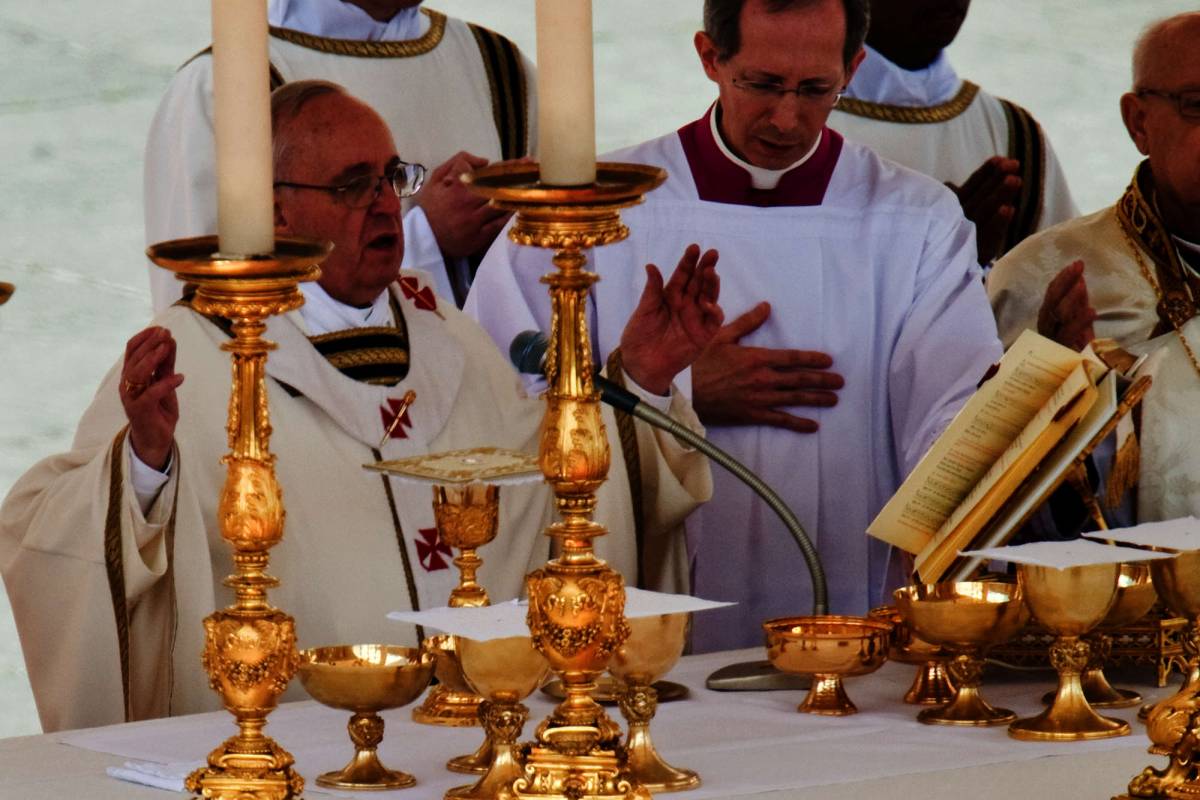 Papa Francesco celebra la Santa Messa inaugurale