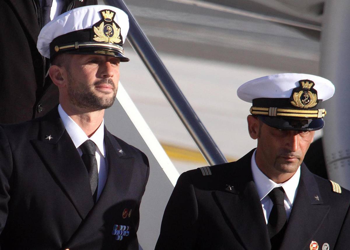 L'appello dei marò ai politici: "Risolvete questa tragedia Siamo italiani, dimostriamolo"