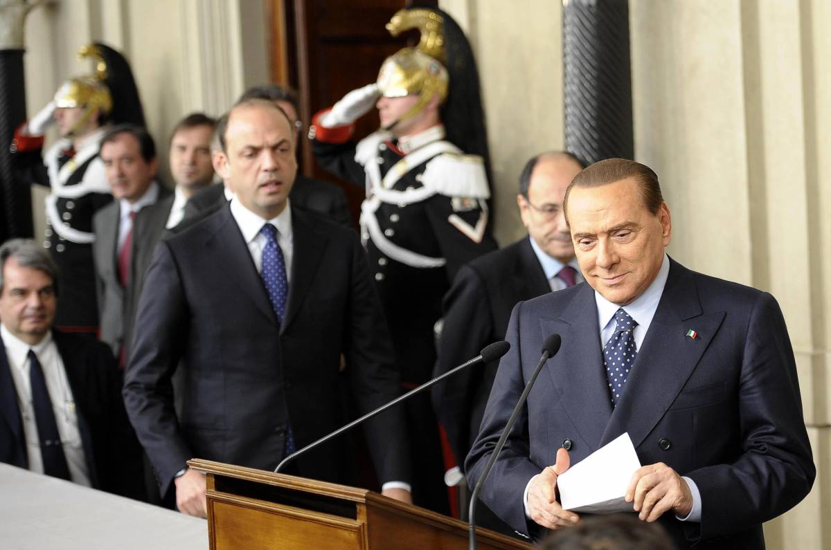 Berlusconi a Bersani: "Senza Pdl, non c'è maggioranza"