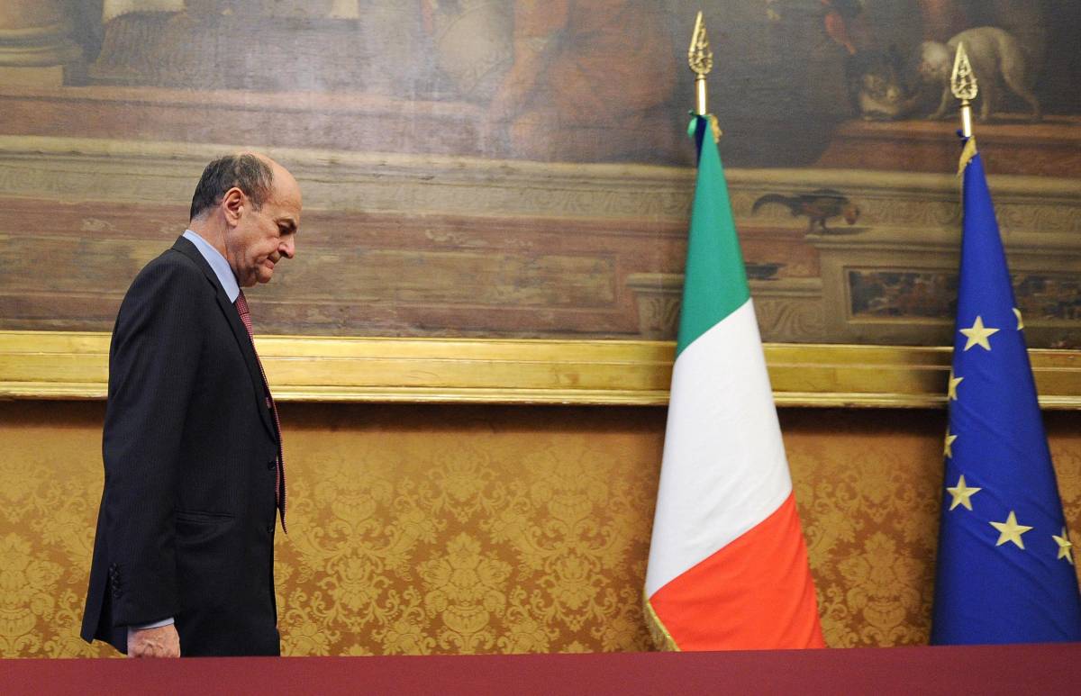 Il leader del Pd, Pier Luigi Bersani, al termine delle consultazioni