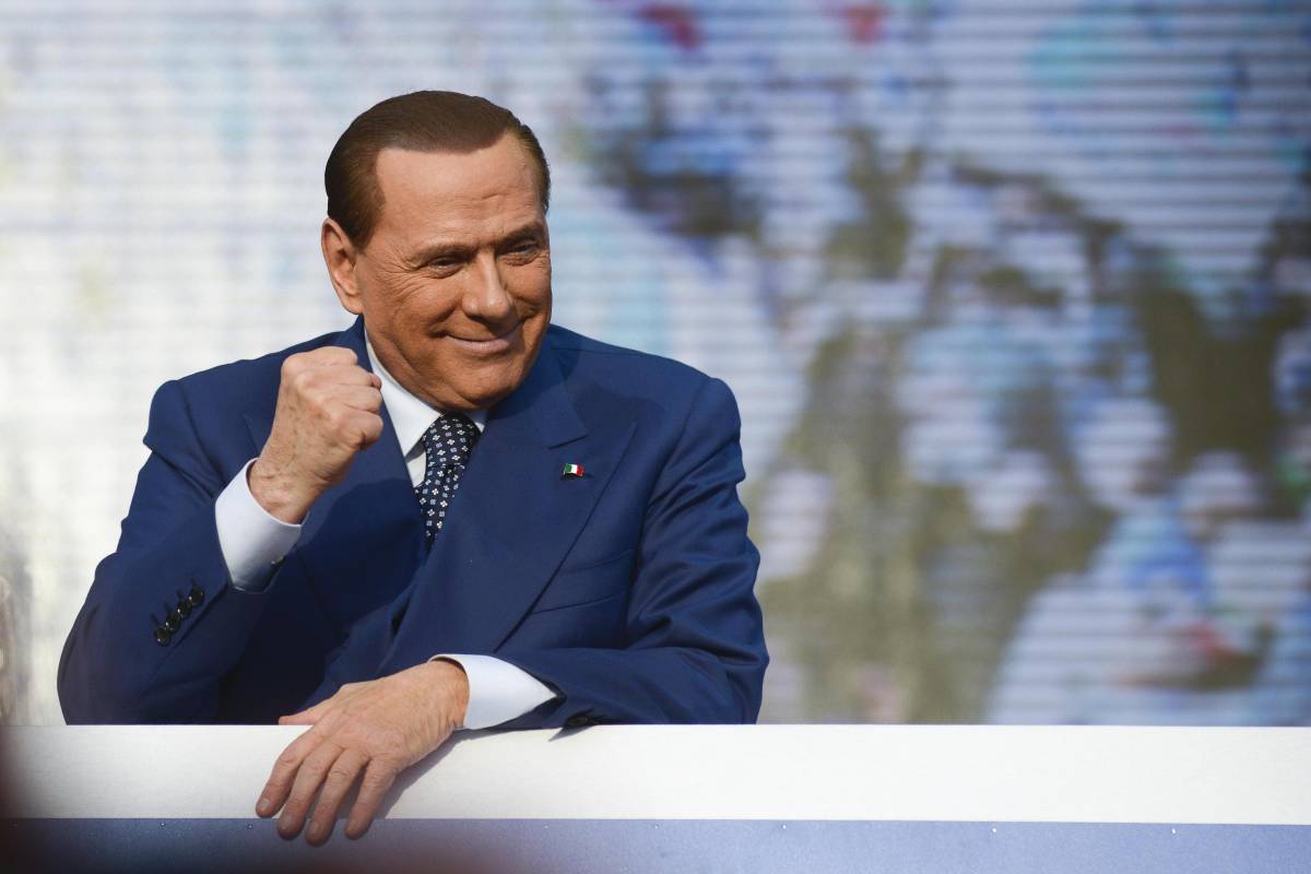 Silvio Berlusconi in piazza del Popolo