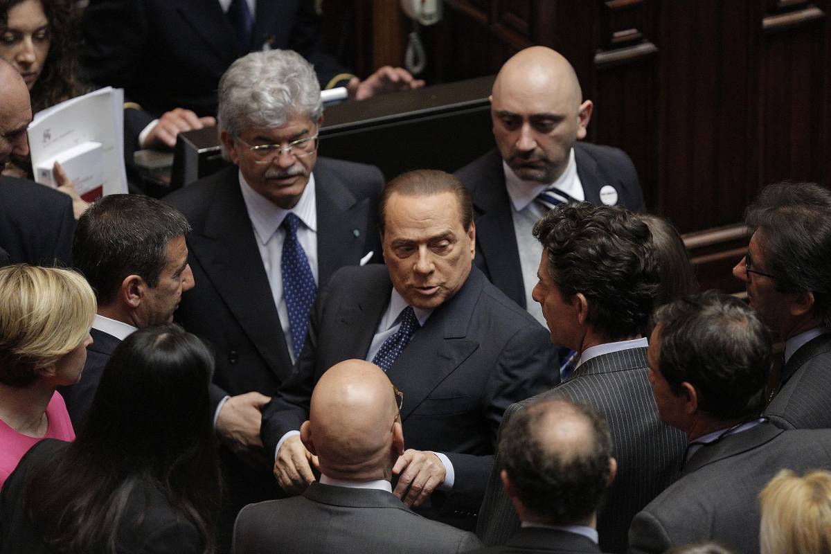 Silvio Berlusconi durante il voto del capo dello Stato