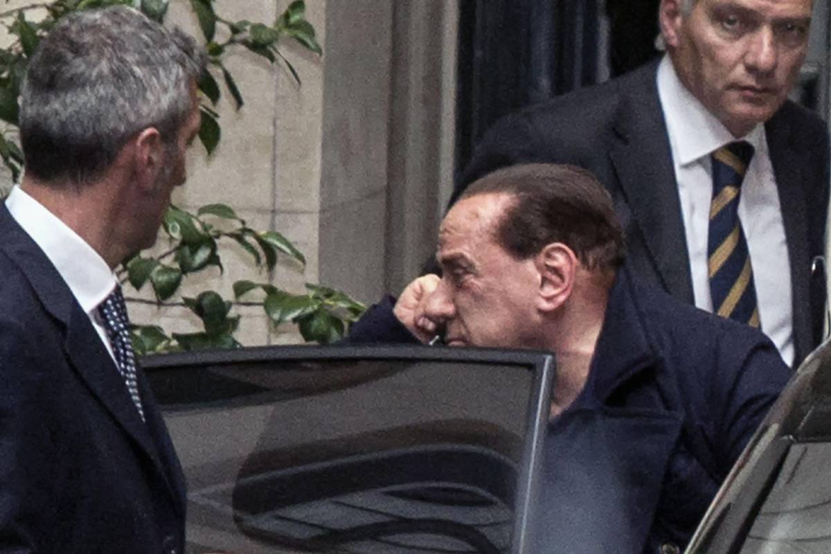 Berlusconi oggi vedrà Letta: "Rispetto l'impegno col Colle"