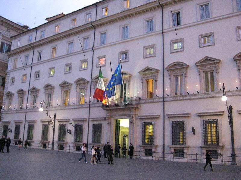 Squadra ancora in alto mare. Troppi veti sui dicasteri chiave