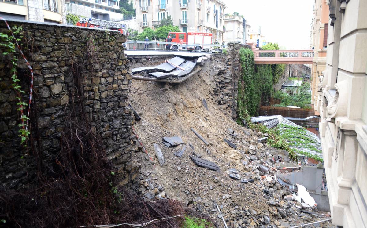 Città a pezzi: nuova frana ad Albaro