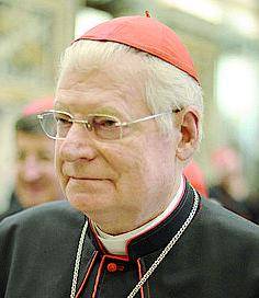 Il cardinale Scola guida la veglia per il lavoro