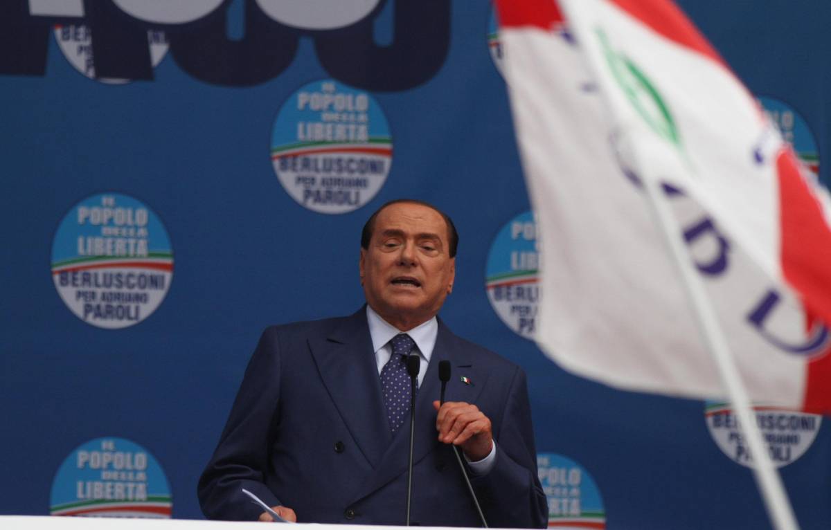 Berlusconi smaschera il Pd: "Vuole eliminare me e il M5S"