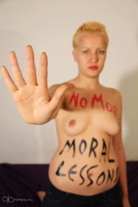 Tunisia, Amina lascia le Femen: "Organizzazione islamofoba"