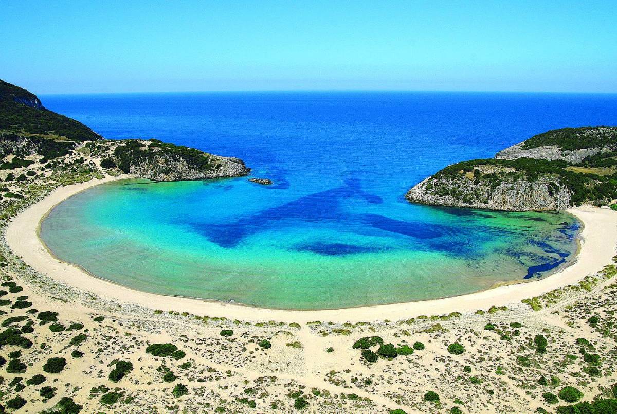 La Grecia dai colori più vivi dove il lusso si tinge di verde