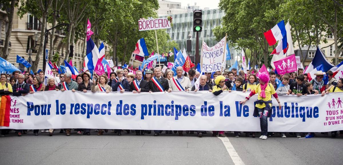 Nozze gay, da Parigi a Roma la rivolta dei "conservatori"