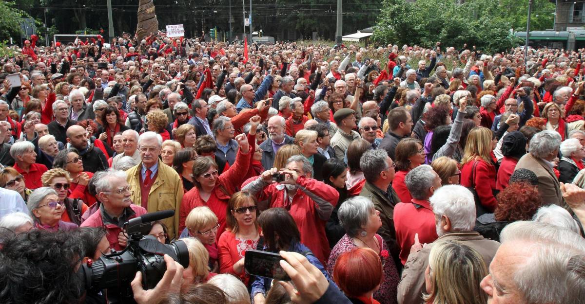 Franca Rame, l'addio di una piazza rossa