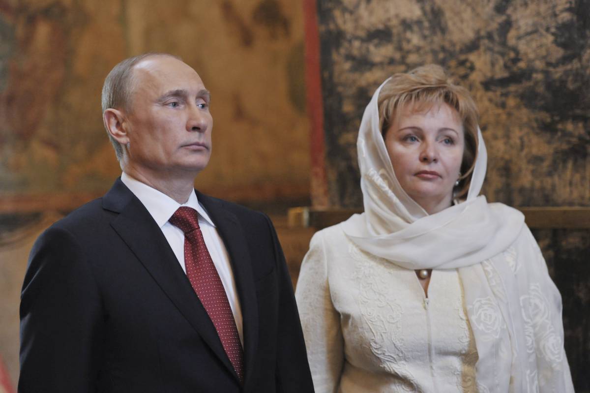 L'annuncio di Putin in tv con la moglie: «Matrimonio finito»