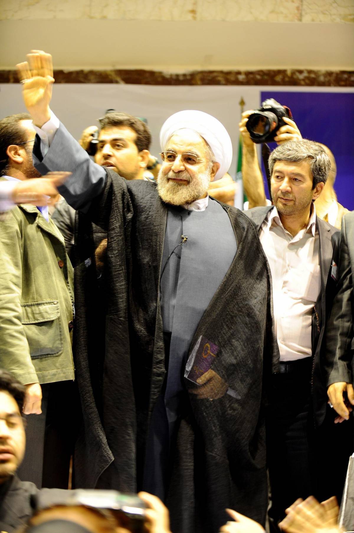 Iran, Rohani: "Relazioni costruttive con gli altri Paesi"