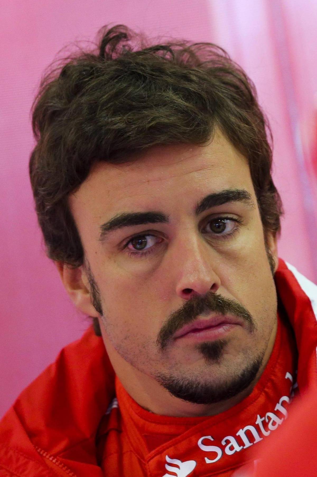 Nervi tesi Alonso-Ferrari "Ho sbagliato io, anzi no" 