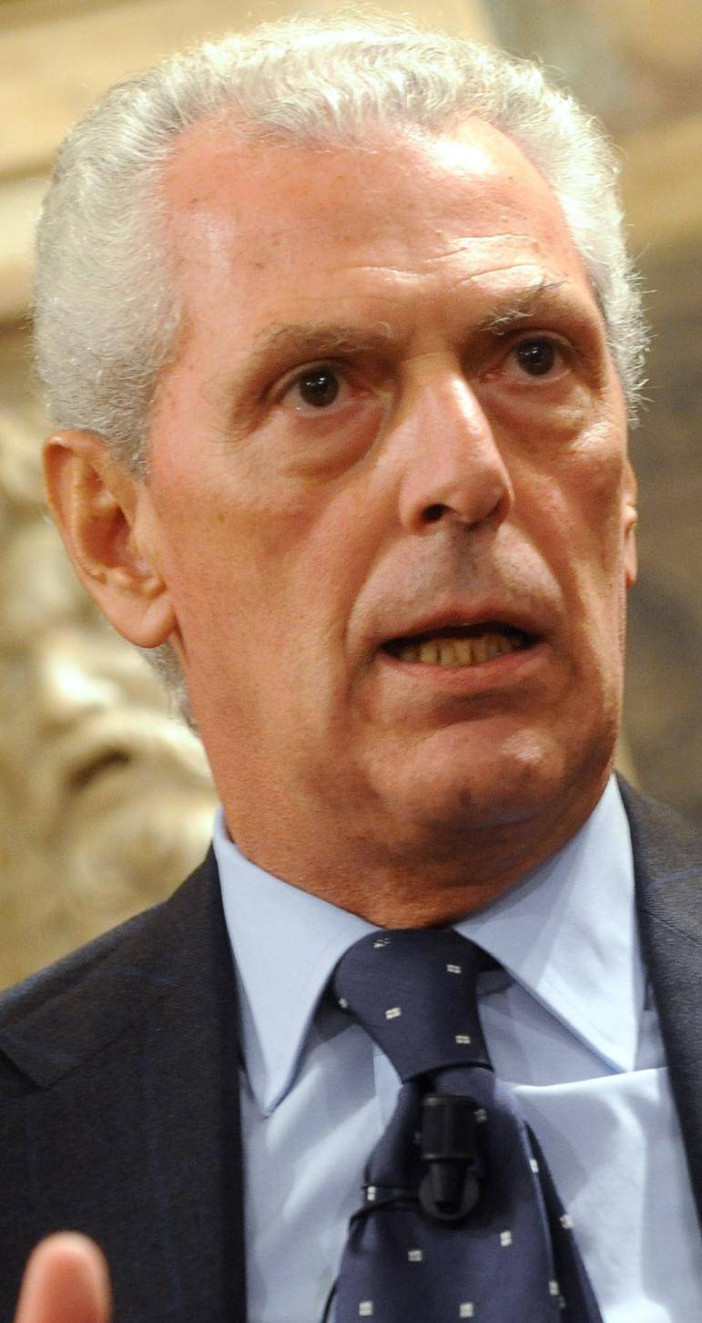 Tronchetti: «Accuse senza prove» E Telecom chiede 6 milioni di danni