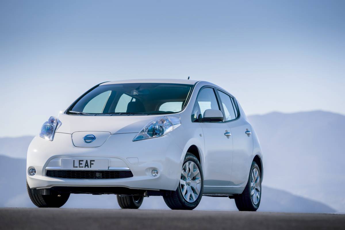 Nuova Nissan Leaf: elettrica a meno di 20.000 euro