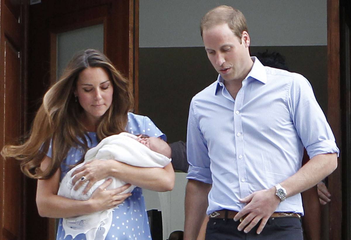 William e Kate portano a casa il "royal baby"