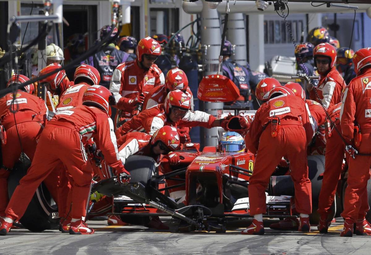 Alonso contro la Ferrari, è Spagna-Italia