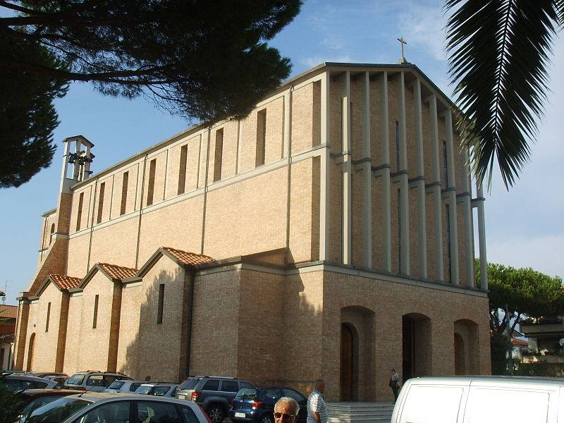 Viareggio, chiesa utilizzata per spacciare droga