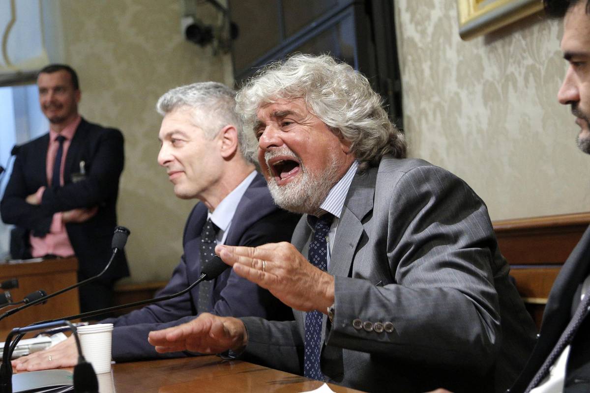 Grillo, condanna per diffamazione: 25mila euro all'ex sindaco di Asti