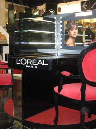 L'Oréal, shopping in Cina E Pechino diventa preda