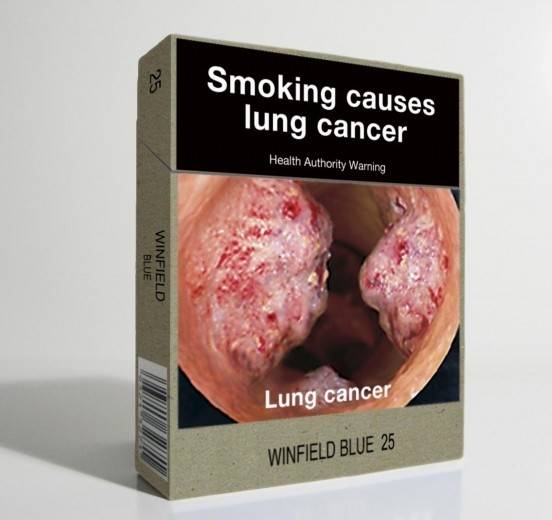 Tumori ai polmoni e alla gola sui pacchetti di sigarette L'ultima dello Stato moralizzatore