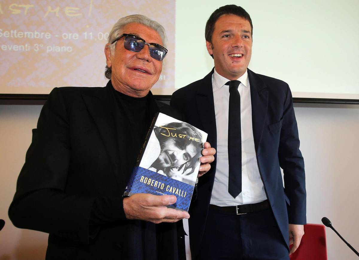 Matteo Renzi alla presentazione dell'autobiografia dello stilista Roberto Cavalli