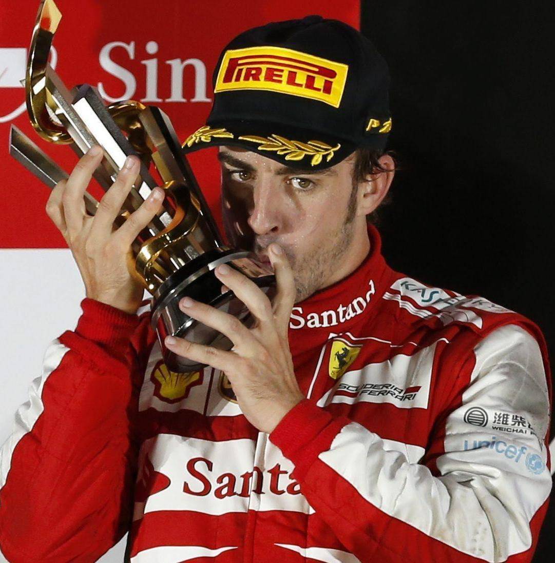 Alonso-Rossa, belli e impotenti Vettel umilia l'intera Formula 1