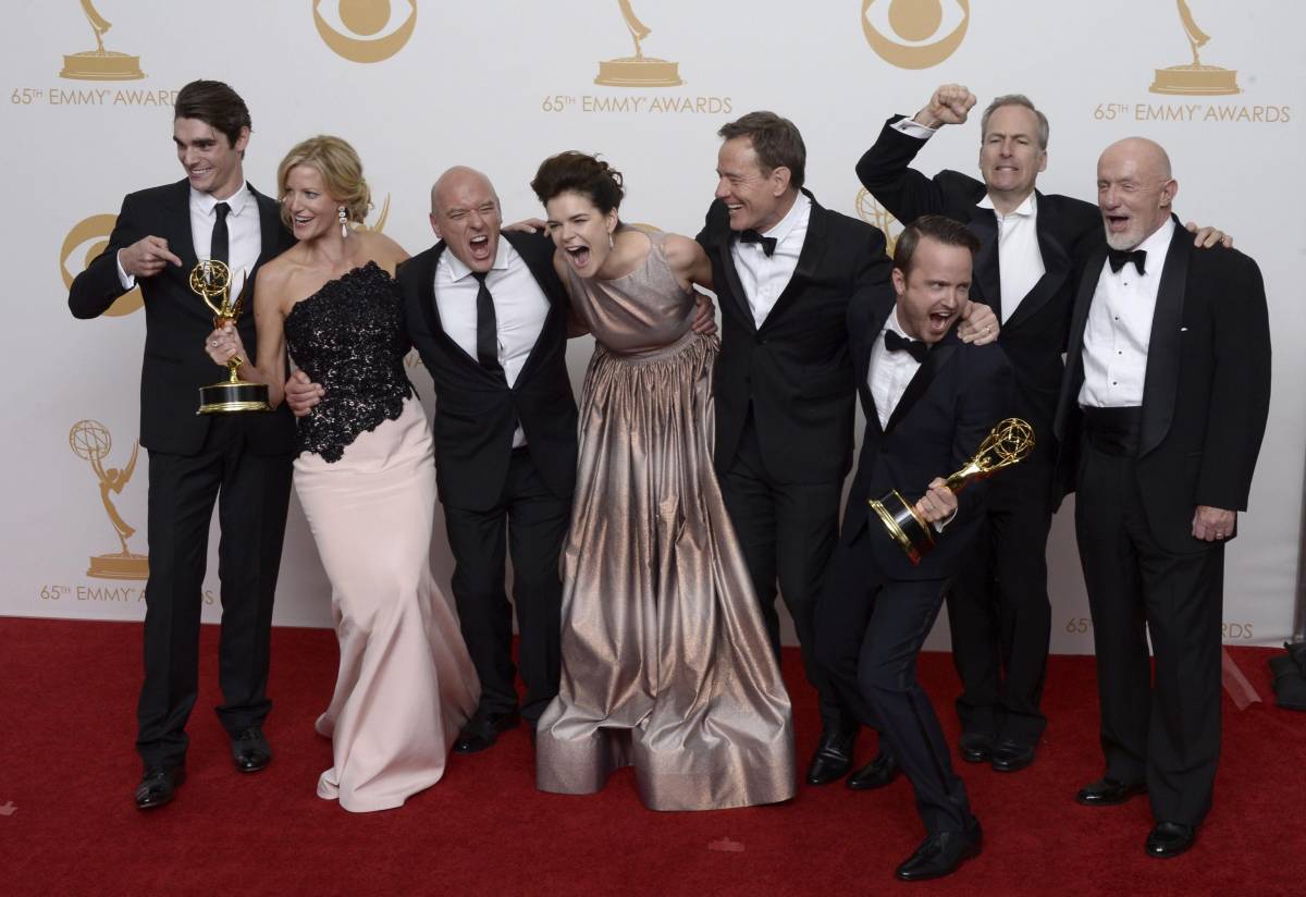Breaking Bad E Modern Family Stravincono Agli Emmy Awards IlGiornale it breaking-bad-e-modern-family-stravincono-agli-emmy-awards-ilgiornale-it