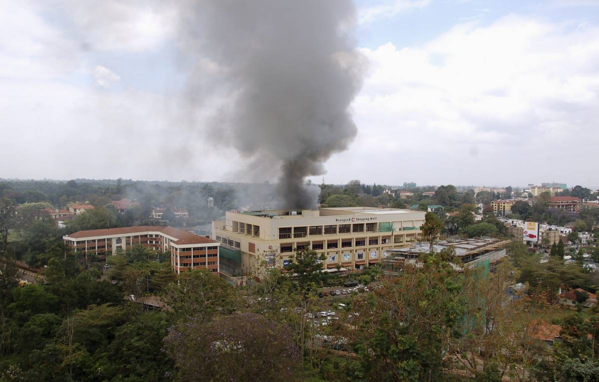 Kenya, blitz delle forze di sicurezza nel centro commerciale