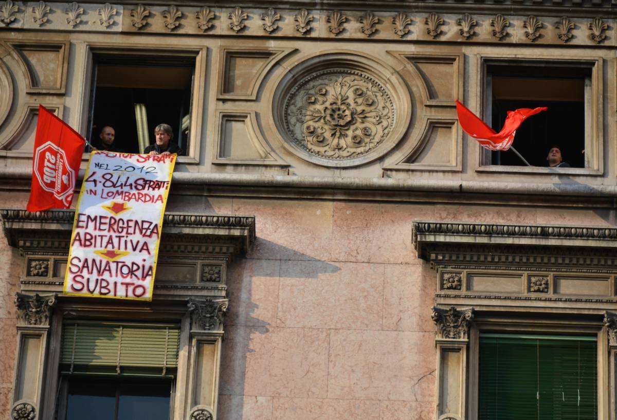 Bandiere rosse all'Anci per il diritto a occupare