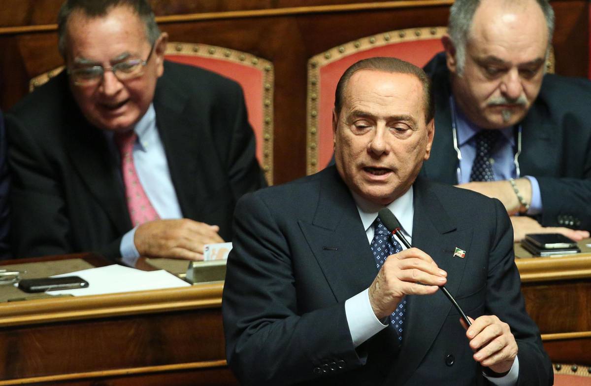 Berlusconi congela gli attriti "Ci conteremo alle Europee"