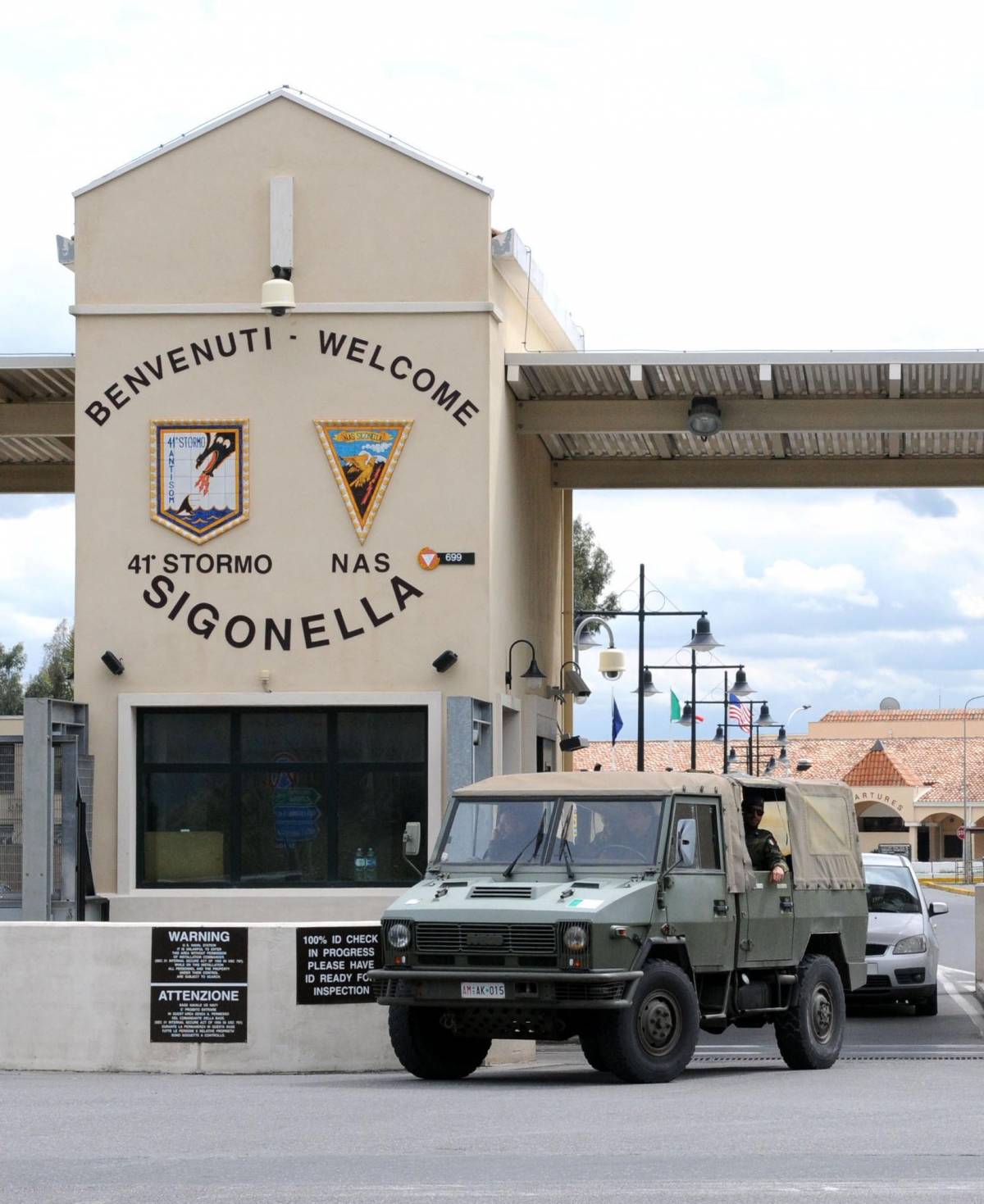 Crisi in Libia, i marines americani tornano a Sigonella