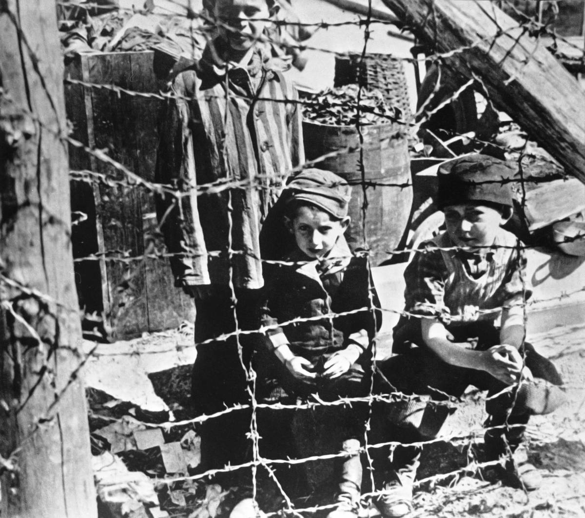 L'ultimo crimine del nazista: "L'Olocausto è un'invenzione"