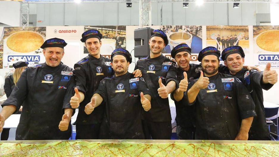 Cappuccino da record Host festeggia così il test generale per Expo