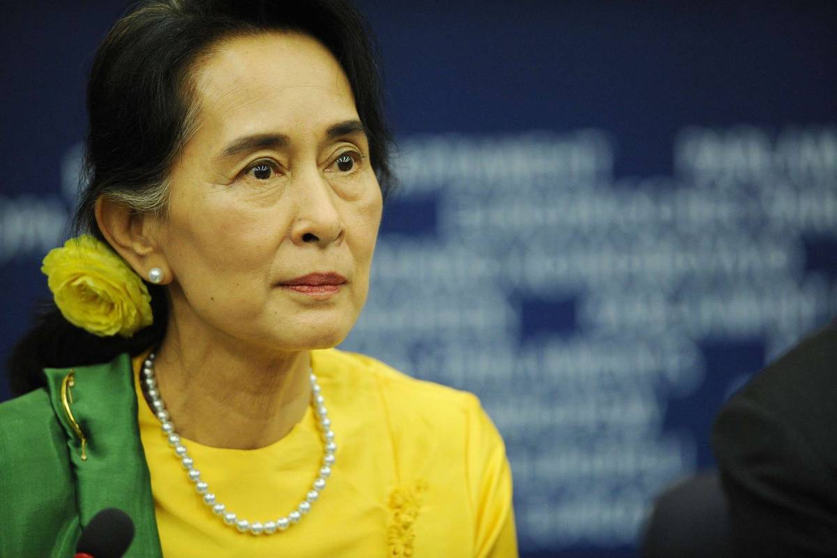 Dopo 23 anni di sofferenze Aung San Suu Kyi ritira il Premio Sacharov