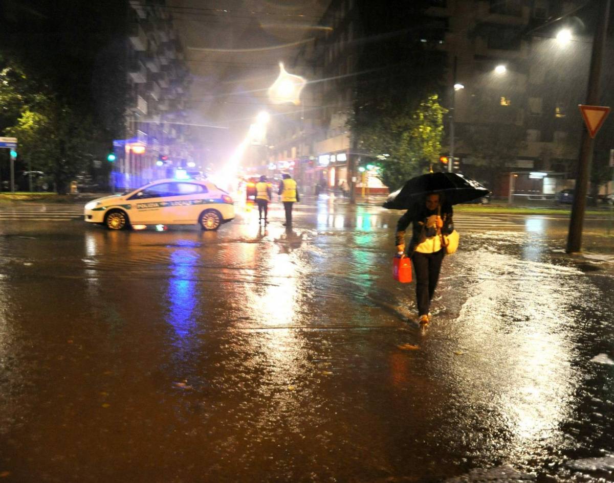 Il Seveso esonda: paura a Niguarda