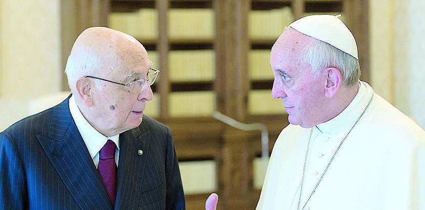 La prima volta di Papa Francesco ospite di Napolitano al Quirinale