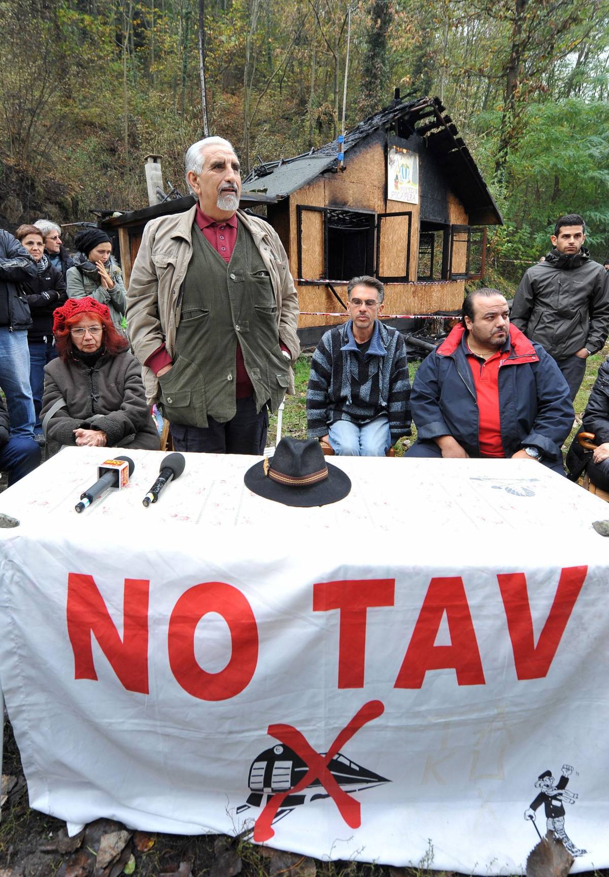 Il leader dei No Tav Perino: "Il sabotaggio? Tecnica non violenta" 