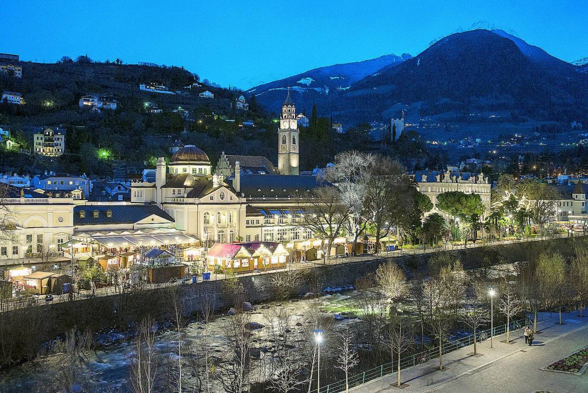 Mercatini, presepi e prelibatezze La montagna profuma di Natale