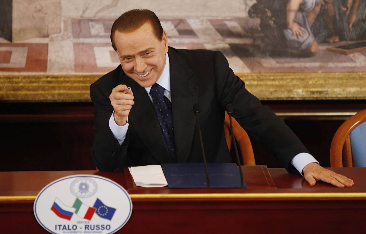 Berlusconi ai parlamentari del Pdl: "Serve unità, non capisco ragioni divisione"
