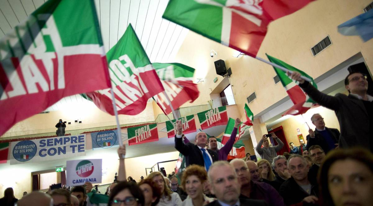 Forza Italia in pressing per l'unità dei moderati