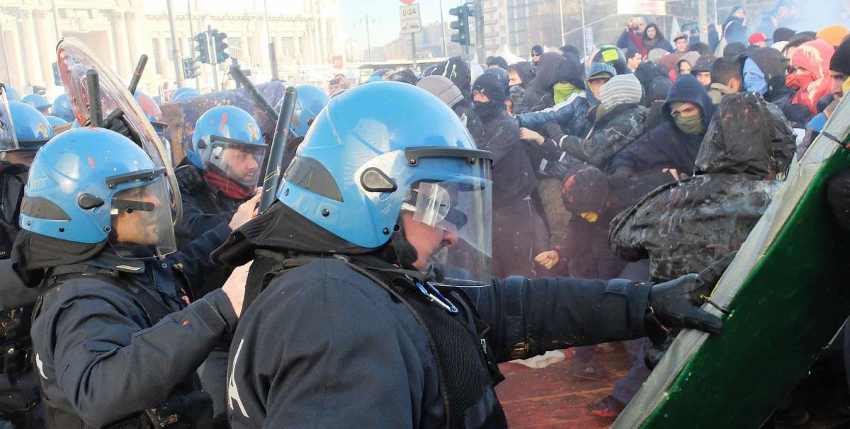 Se gli studenti rossi hanno licenza di devastazione