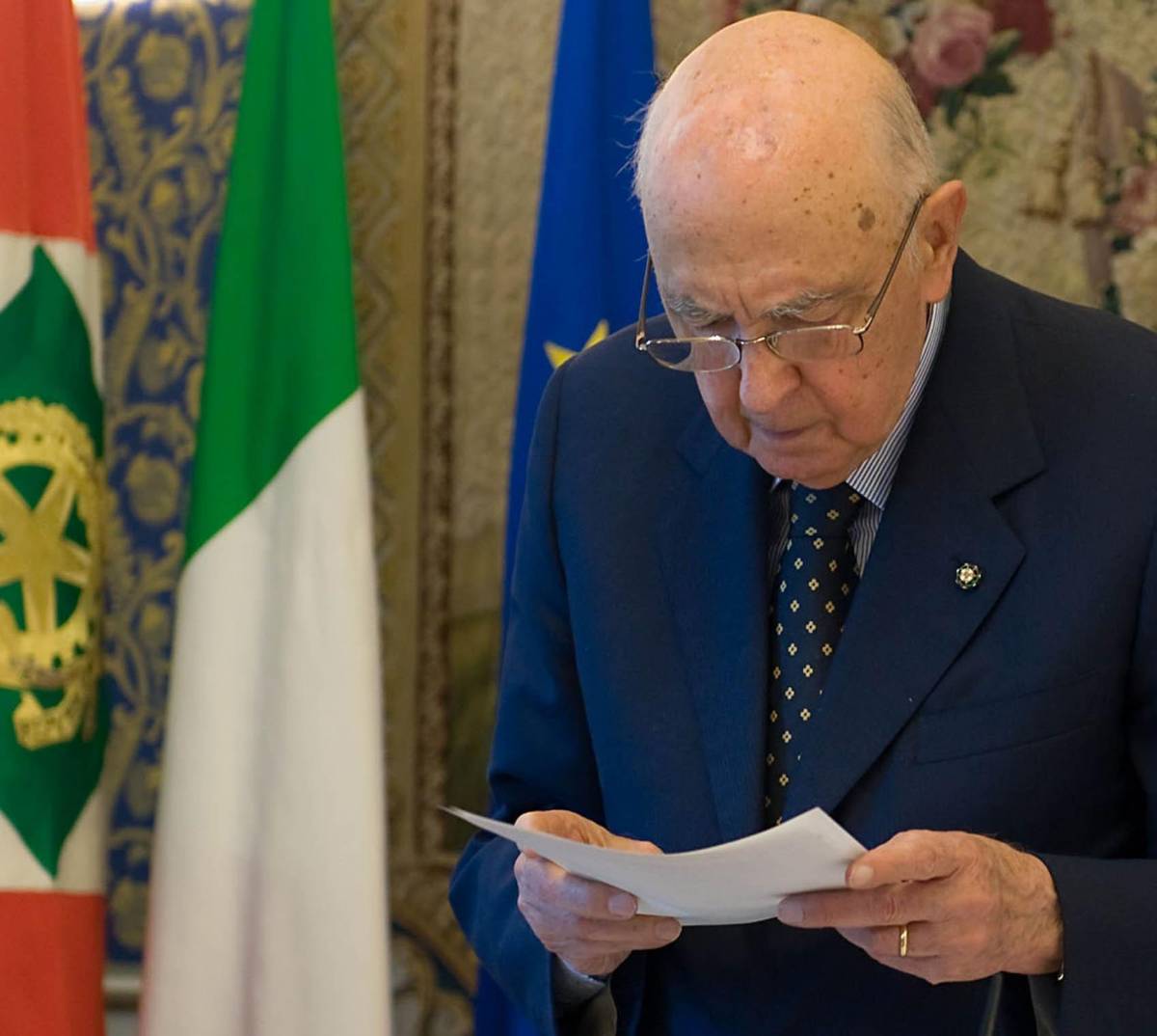 L'indiscrezione dell'Espresso: stoccata "fuorionda" di Napolitano a Berlusconi