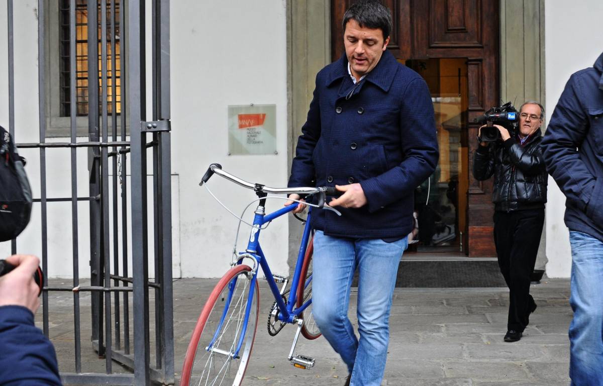 Un altro schiaffo ad Alfano: Renzi vuole votare a maggio