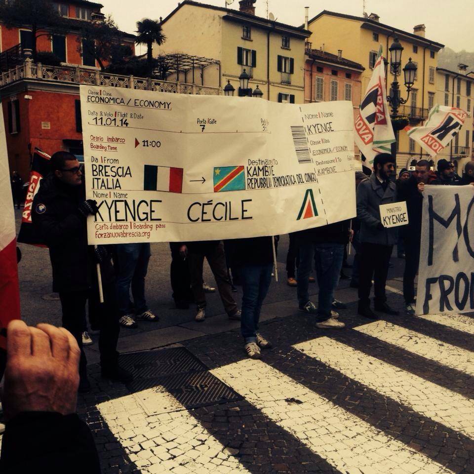 Kyenge contestata a Brescia: in 200 contro le sue politiche 